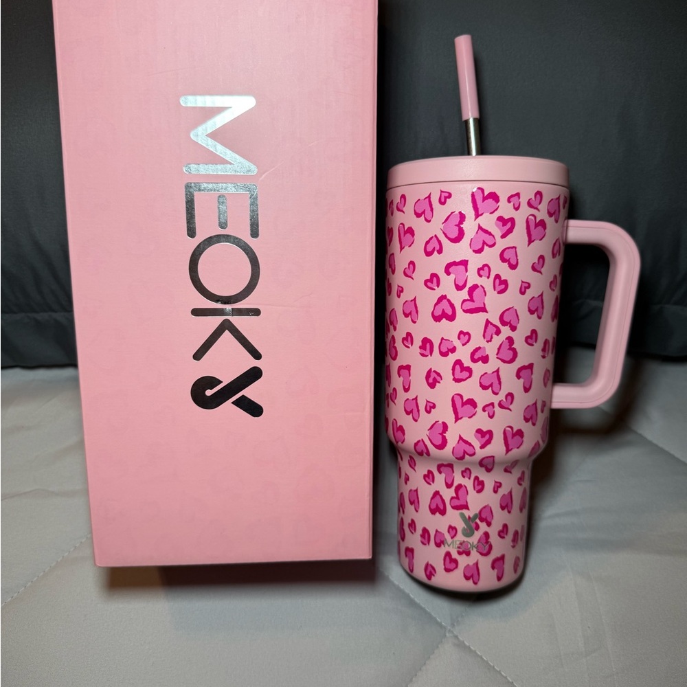 Pink Heart Pattern Meoky